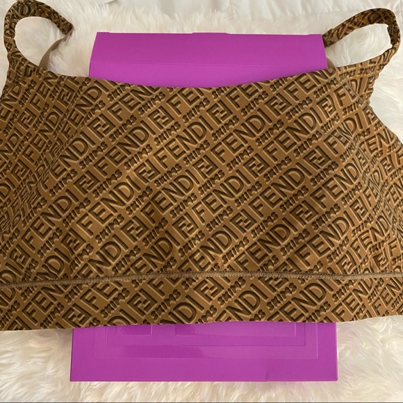 🎉 HOST PICK 🎉 🖤💜 FENDI x SKIMS Scoop Bralette - 2 Pack - BNIB ✨ - Picture 13 of 16